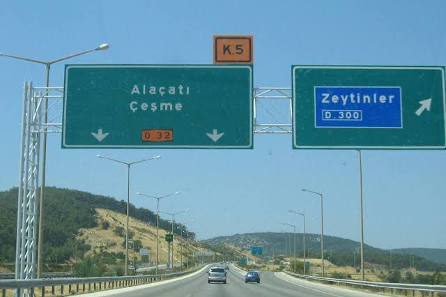 ‘İzmir-Çeşme otoyolu’ tepkisi: 'Halkın parasıyla yapılan yol şirketlere devredilemez'