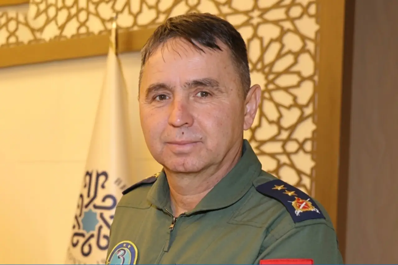 Maç sırasında alçak uçuş yaptıran tümgeneral YAŞ kararıyla emekliye ayrıldı