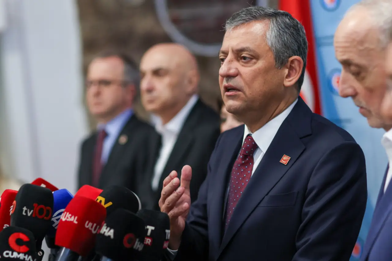 Özgür Özel de Kılıçdaroğlu da yarın grup toplantısı yapmayacak