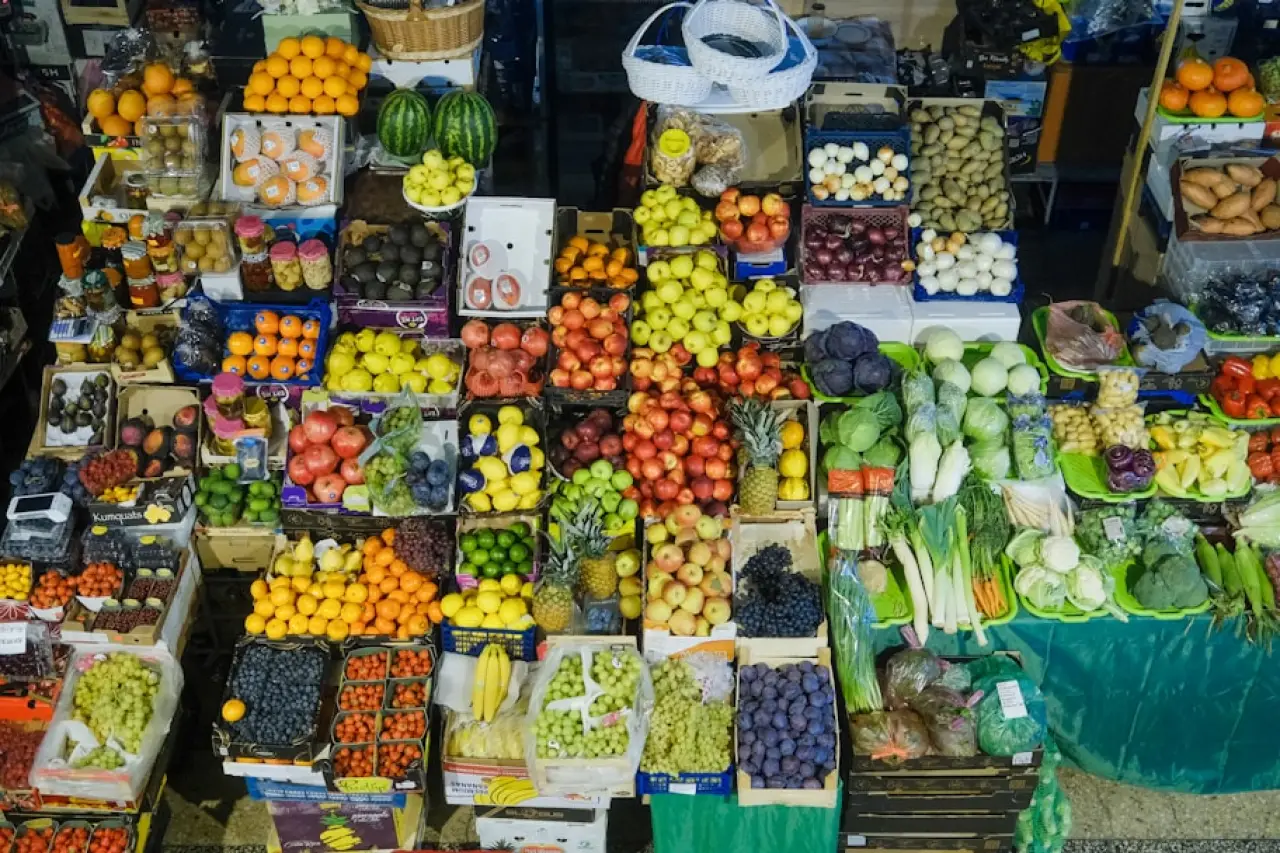 Sekiz kiloluk karpuz 500, bir domates 70 liraya dayandı: Mallar tezgahta çürüyor