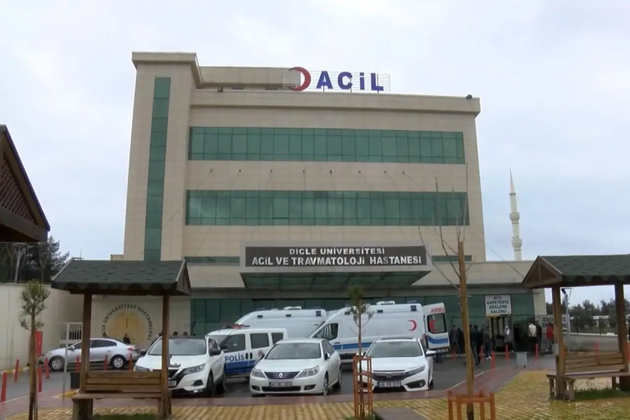 Diyarbakır’da doktora şiddet uygulayıp bıçak çeken şüpheli tutuklandı