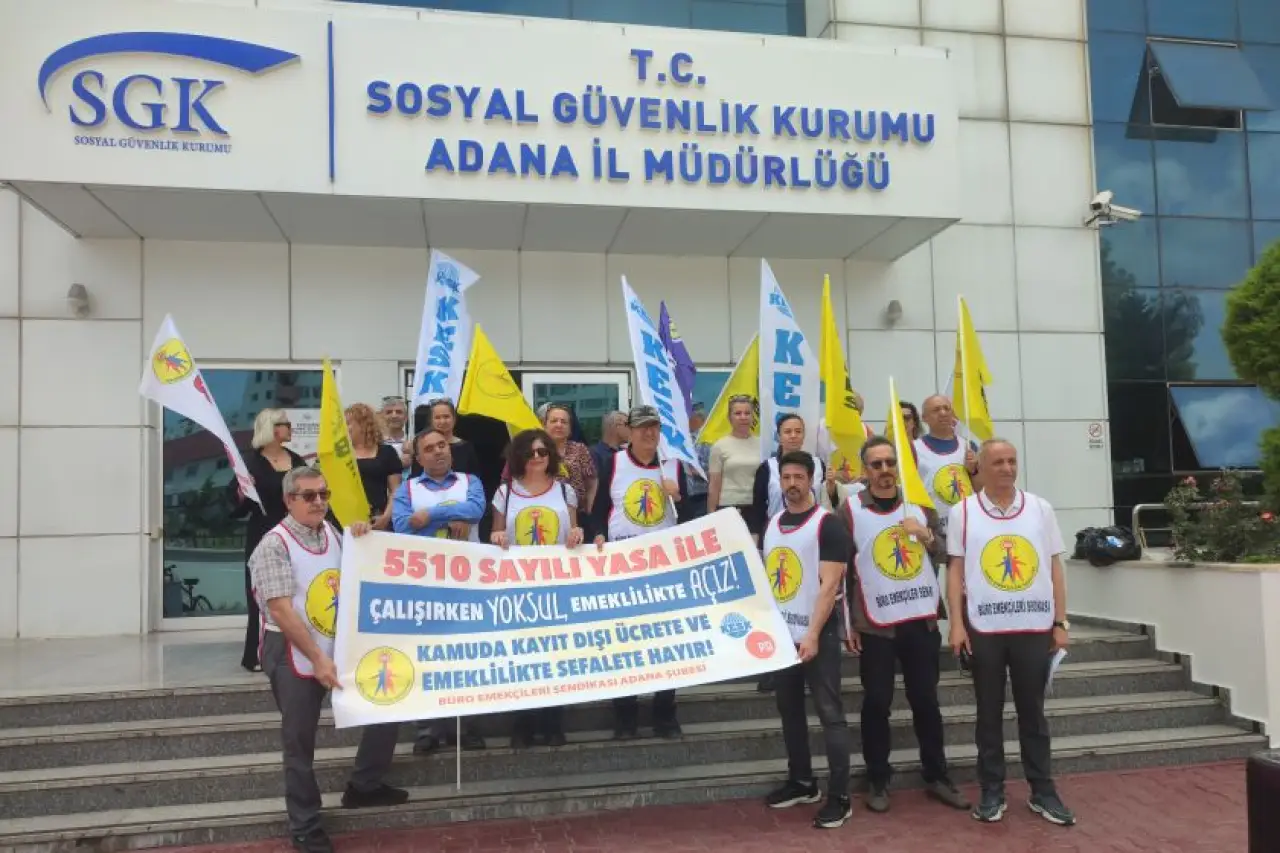 Adana'da SGK emekçilerinden tepki: “Seyyanen zam dahil tüm ödemeler emekliliğe yansıtılmalı”