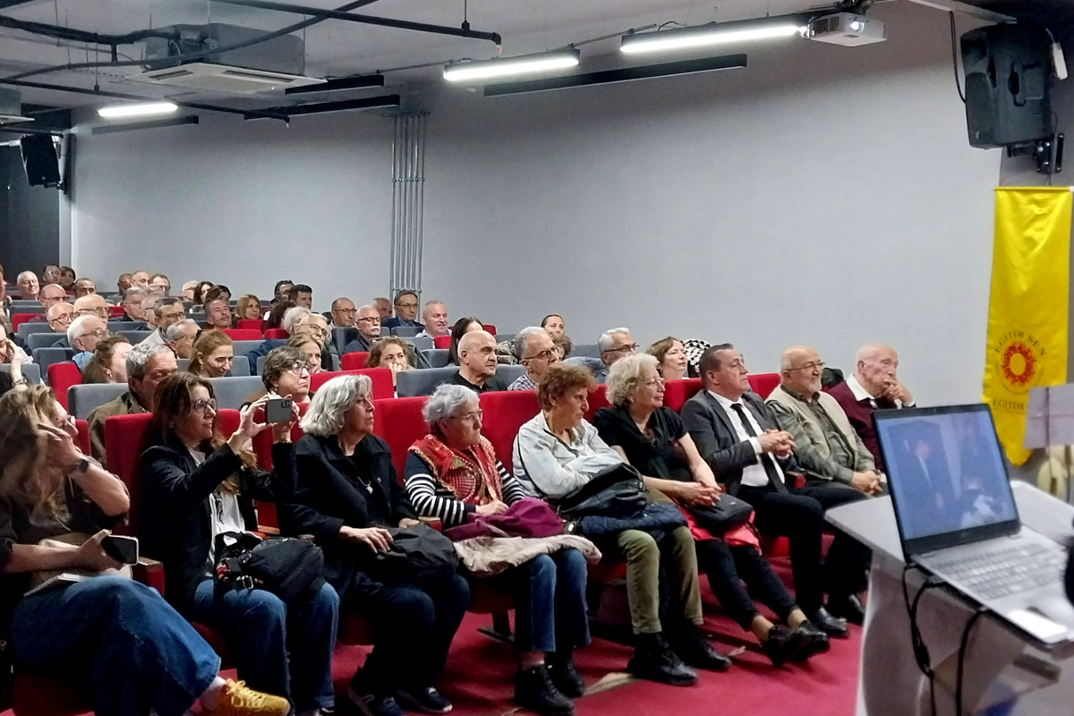 Vedat Türkali doğduğu şehir Samsun’da anıldı