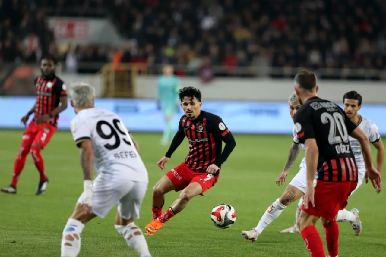 1. Lig'de play-off finalinin adı belli oldu: Çorum FK, Bodrum FK'yi toplamda 2-1'le geçti