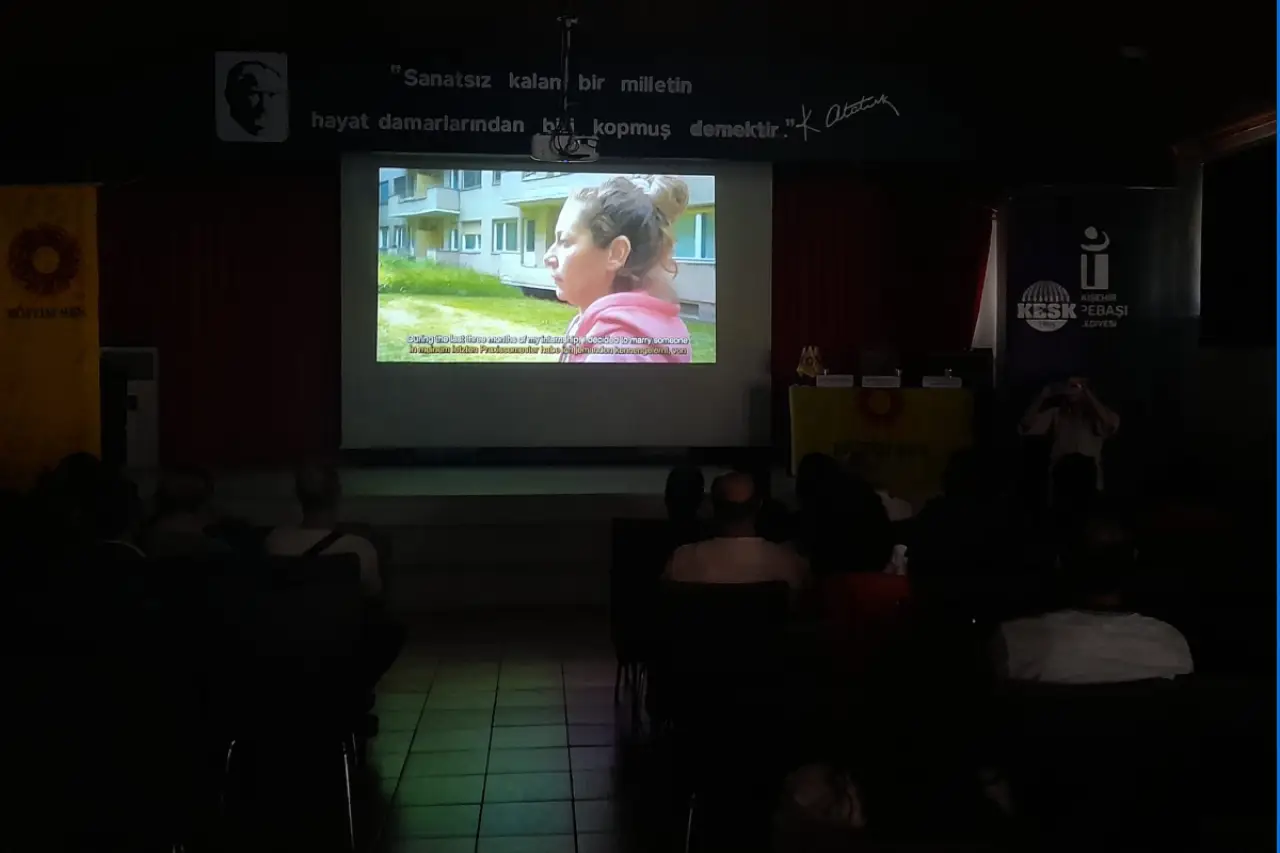“48 Gün 1 Grev” belgeseli Eskişehir Eğitim Sen'de gösterildi: Kadın emeği güvencesizleşiyor