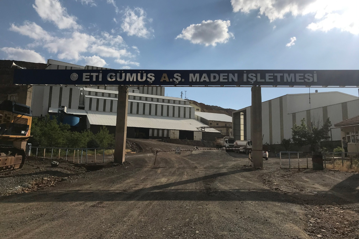 Maden’de Yıldızlar Holding vurgunu: İlçeyi terk eden şirket işçilerin haklarını da gasbetti