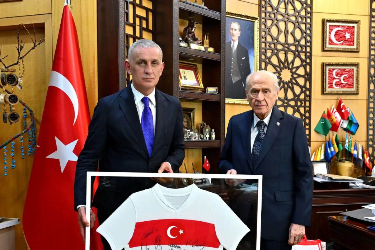 "Bahçeli, Hacıosmanoğlu'na 'Ligi tescil etmeyin' mesajı gönderdi" iddiasına TFF'den yanıt