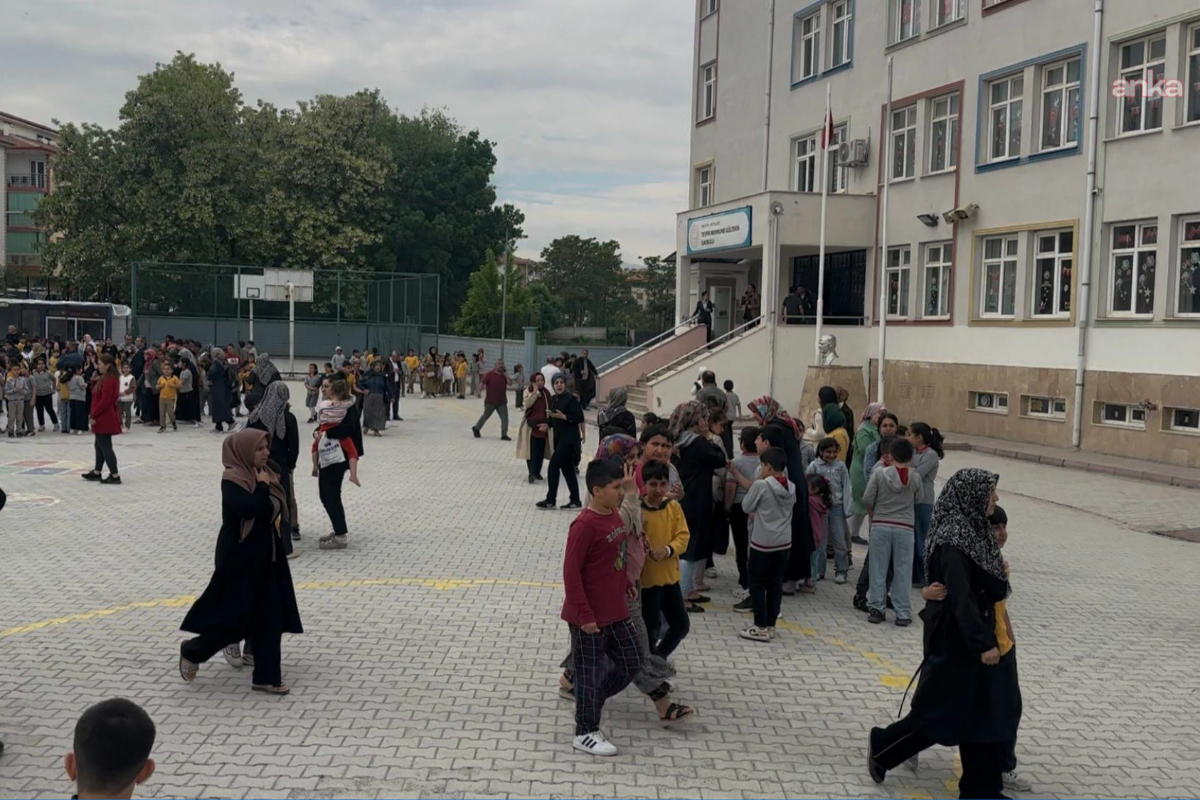 Malatya’da depremin ardından: Kent genelinde eğitime 1 gün ara verildi