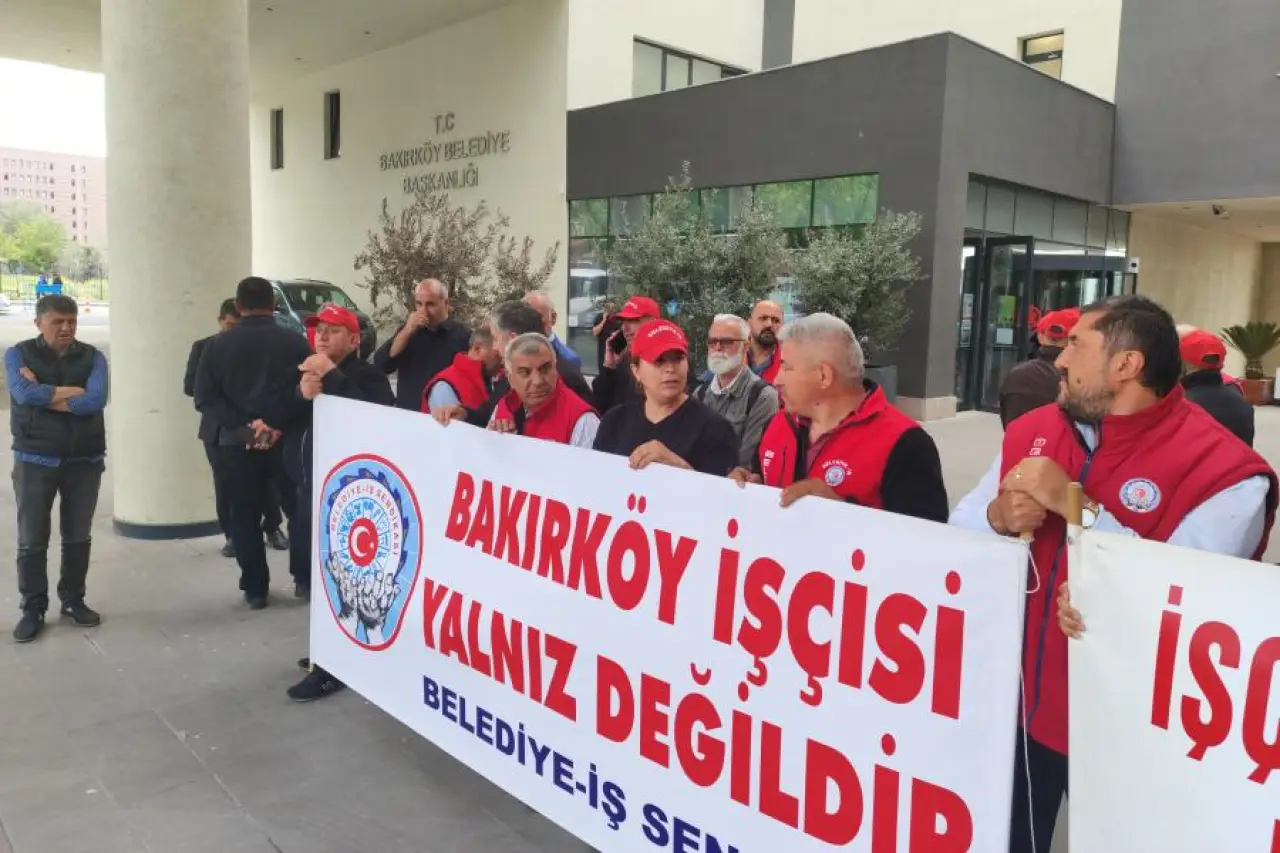 Tiyatro Müdürlüğü işçileri: İşimize iade istiyoruz