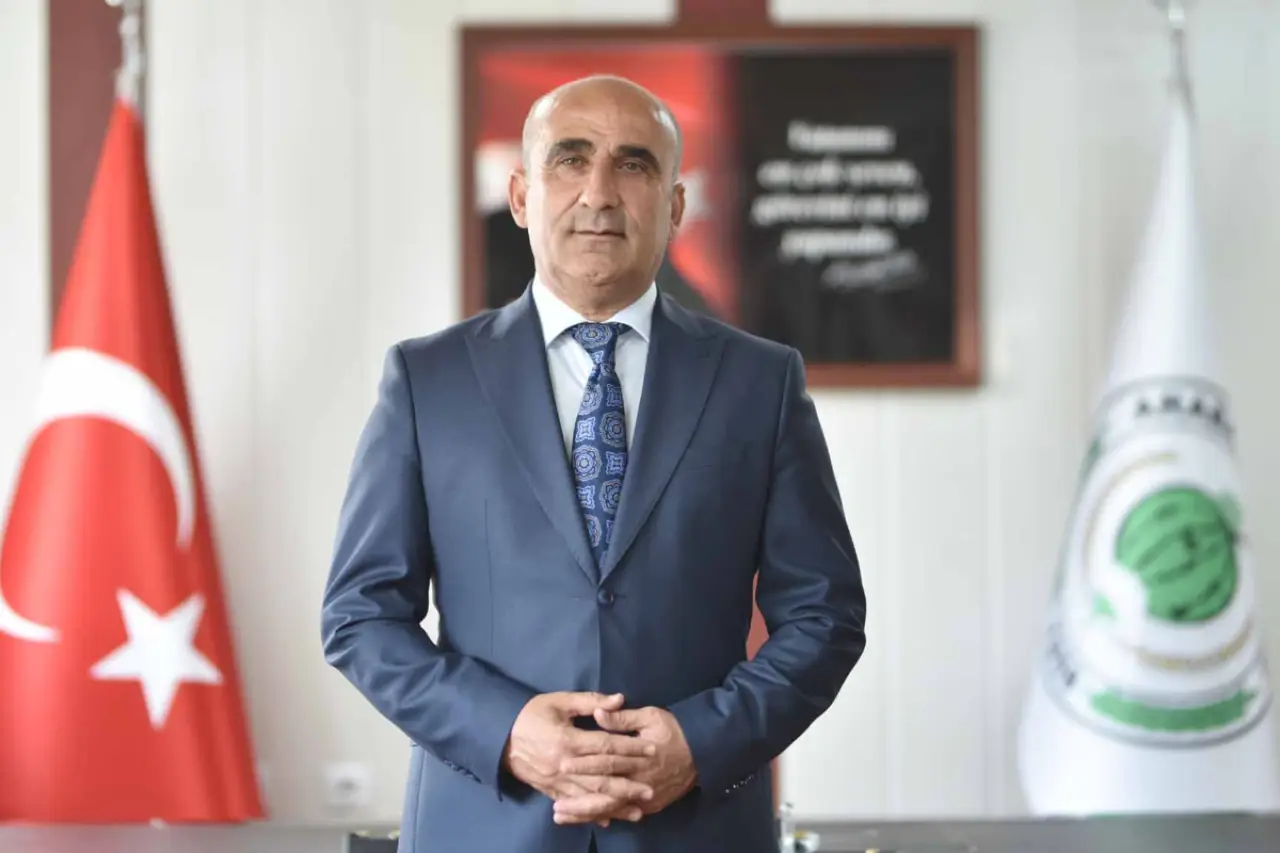MHP Belediye Başkanı Mehmet Özdemir’i ihraç etti