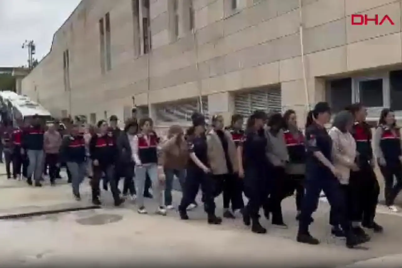 Elazığ’da yoğun bakım usulsüzlüğü operasyonu: Gözaltına alınan 23 kişiden 19'u adliyeye sevk edildi