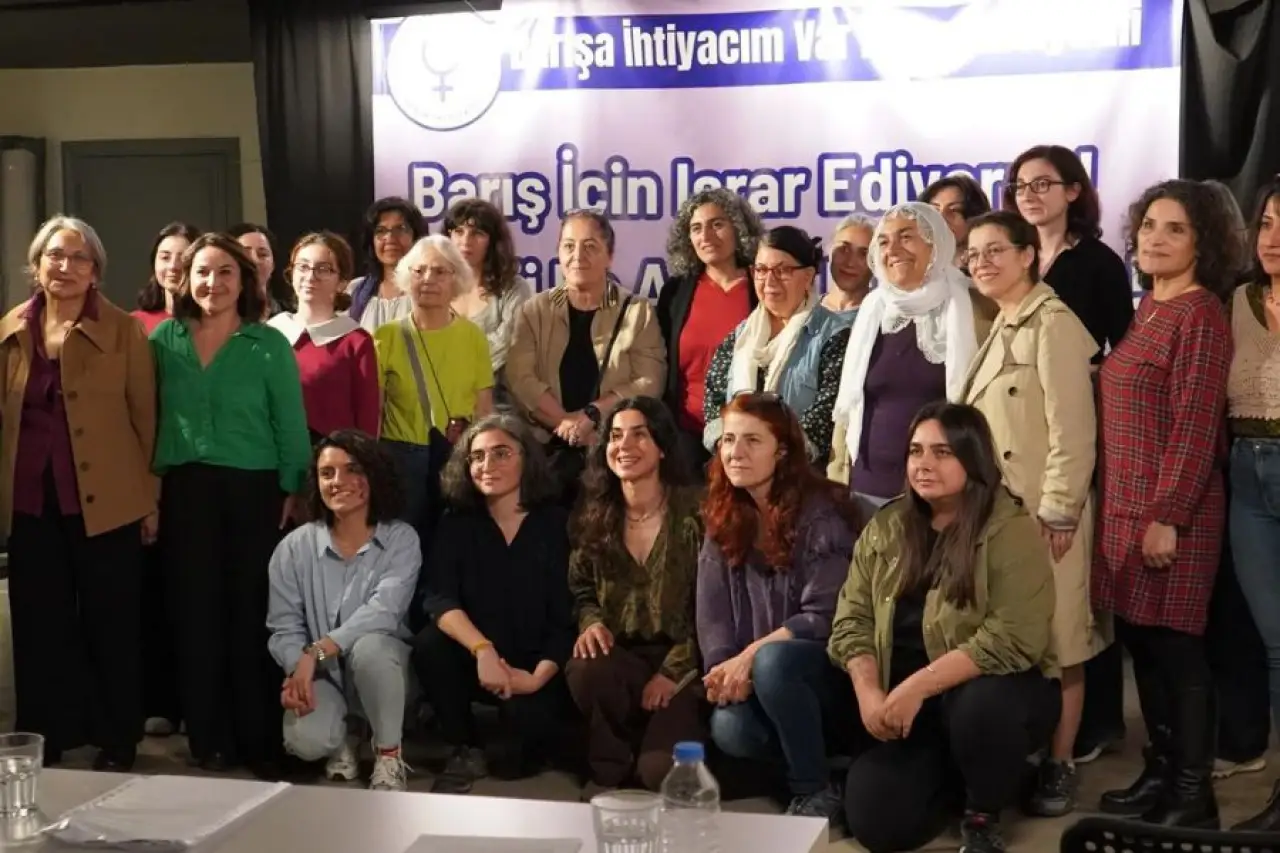 Kadınlardan 7 ilde eş zamanlı çağrı: “Barış için ısrar ediyoruz”