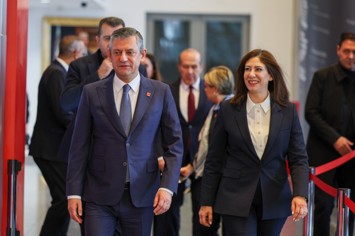 Özür Özel'e Kuzey Kıbrıs'tan destek telefonu