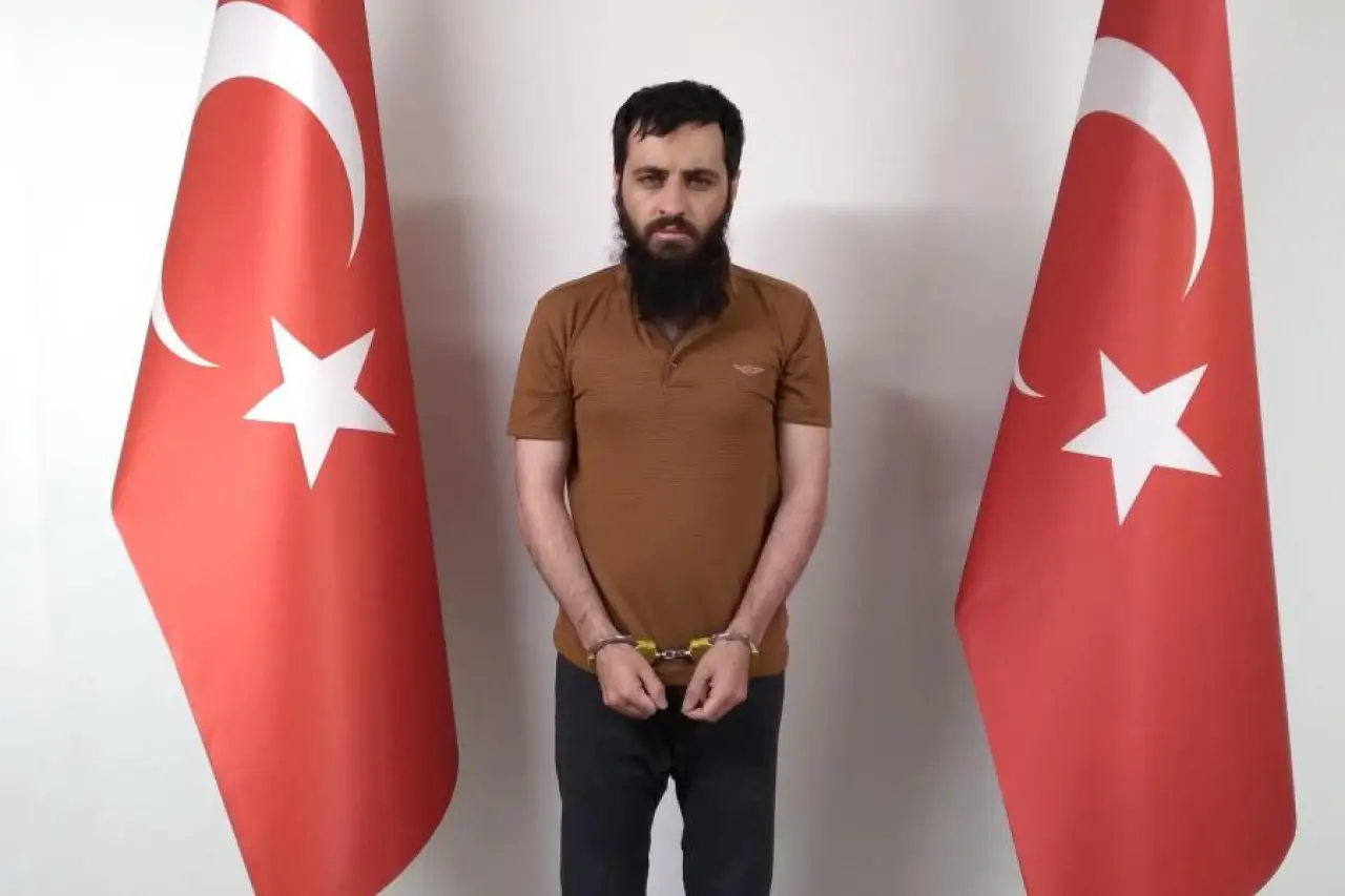 Kırmızı bültenle aranan 10 IŞİD üyesi gözaltında