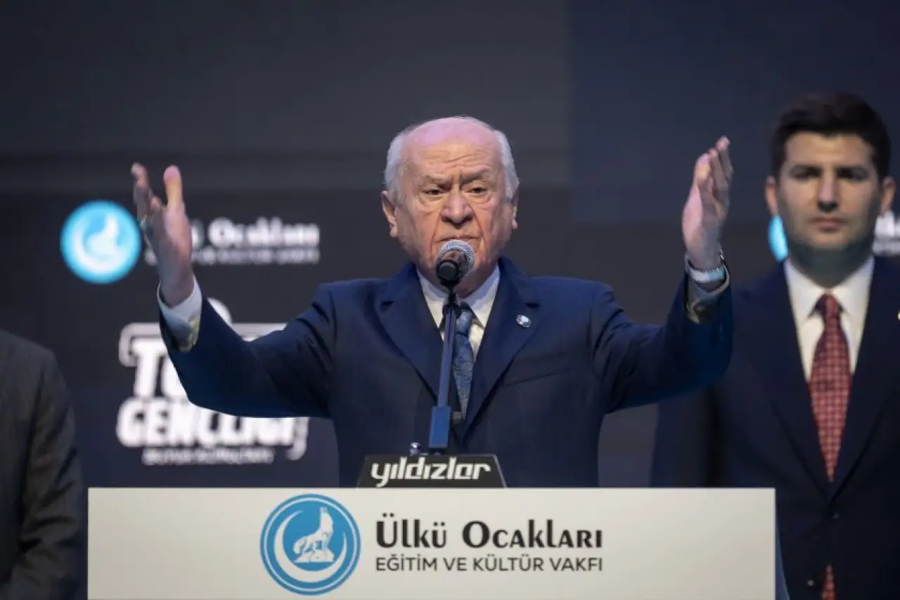 Devlet Bahçeli: "Devletle kavgaya tutuşanların yaptığı siyaset değildir"