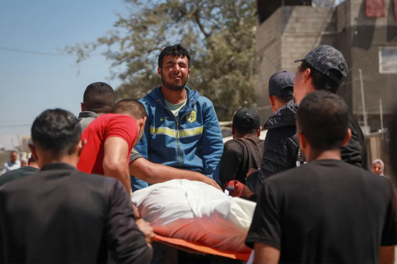 İsrail'in Gazze'ye saldırısı: Anne, baba ve bebekleri hayatını kaybetti