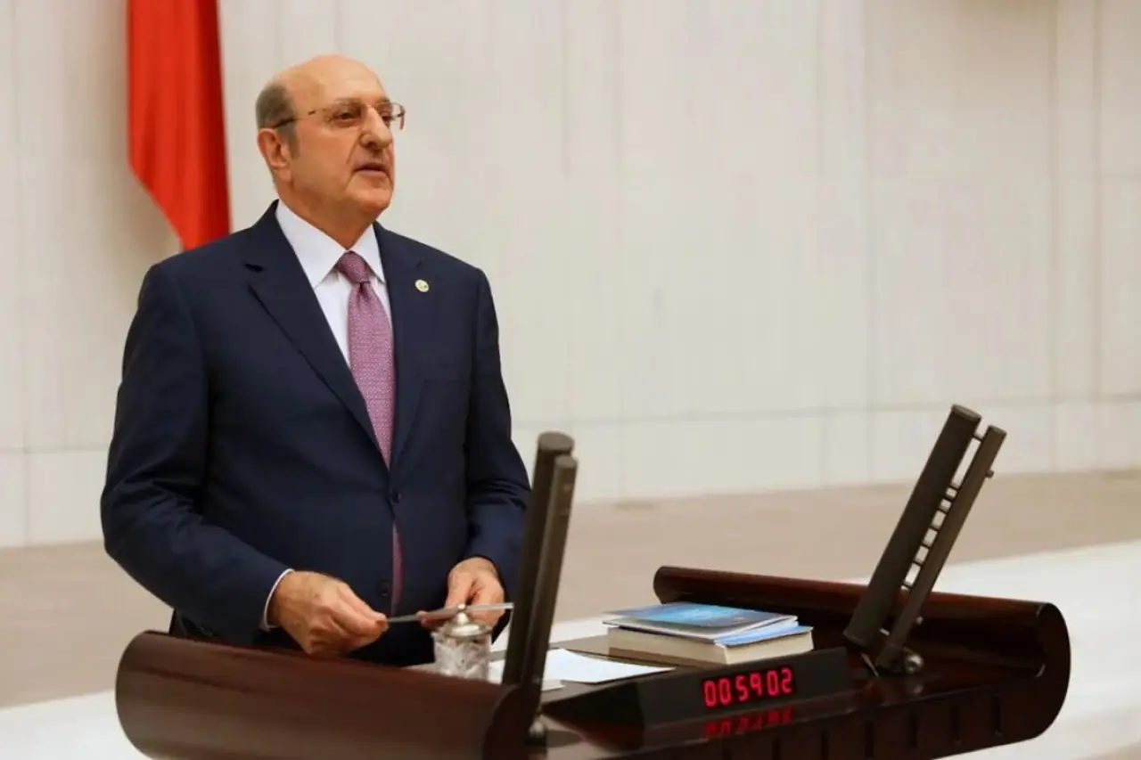 AKP'li Mücahit Birinci'den CHP iddiası: Kurultaysız seçim olacak, cumhurbaşkanı adayı İlhan Kesici