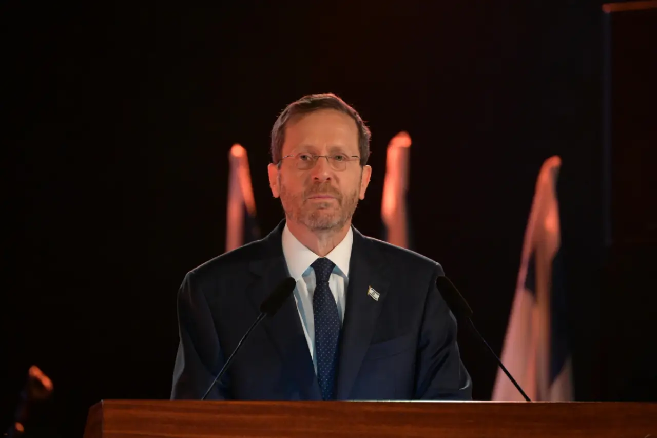 İsrail Cumhurbaşkanı Isaac Herzog: “Filistin topraklarını gasbeden İsrailli çetelerin saldırıları korkunç düzeyde artıyor”
