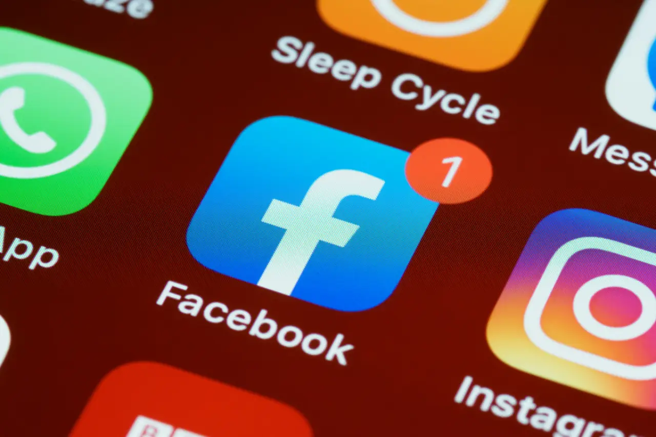 CHP il başkanlıklarının Facebook hesaplarına 'kayyım' müdahalesi