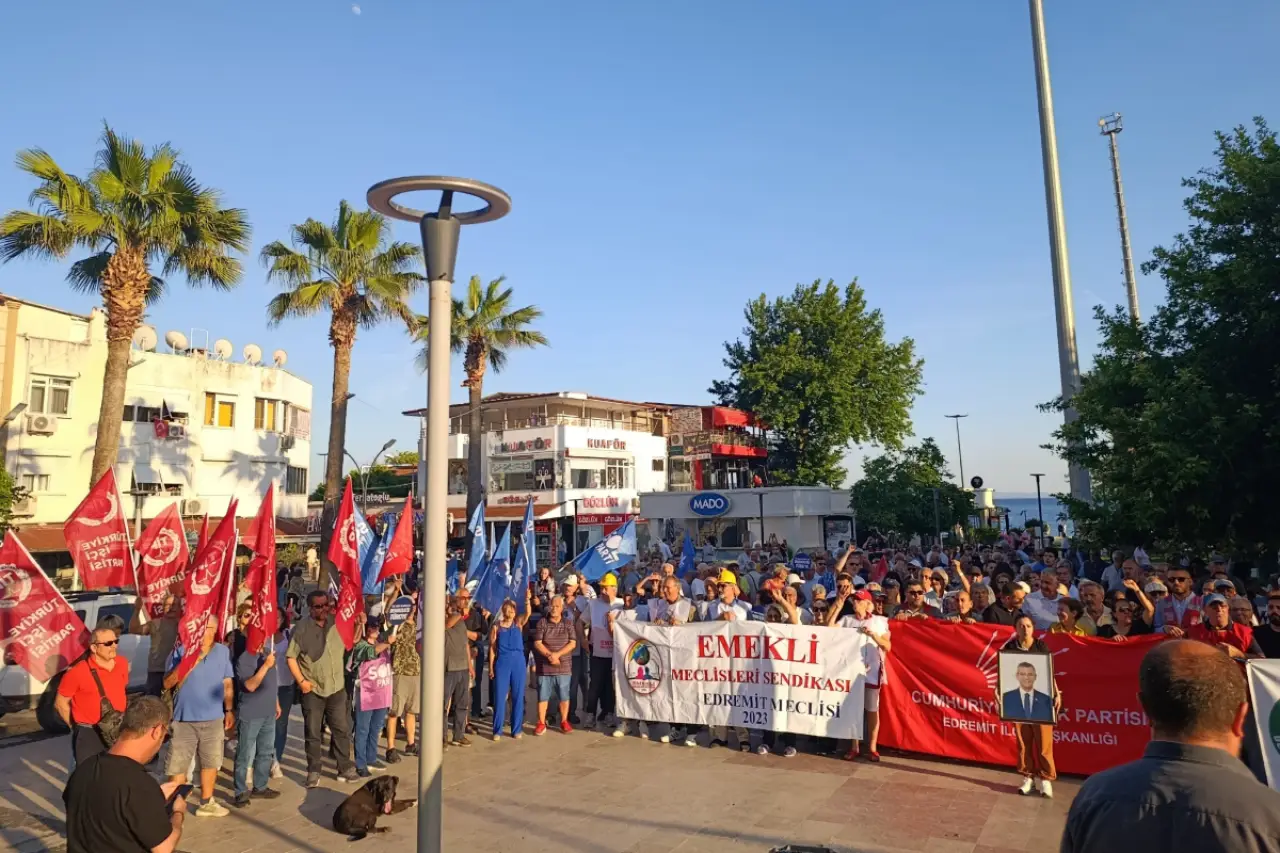 Altınoluk’ta mutlak butlan protestosu: “Halkın iradesi teslim alınamaz”