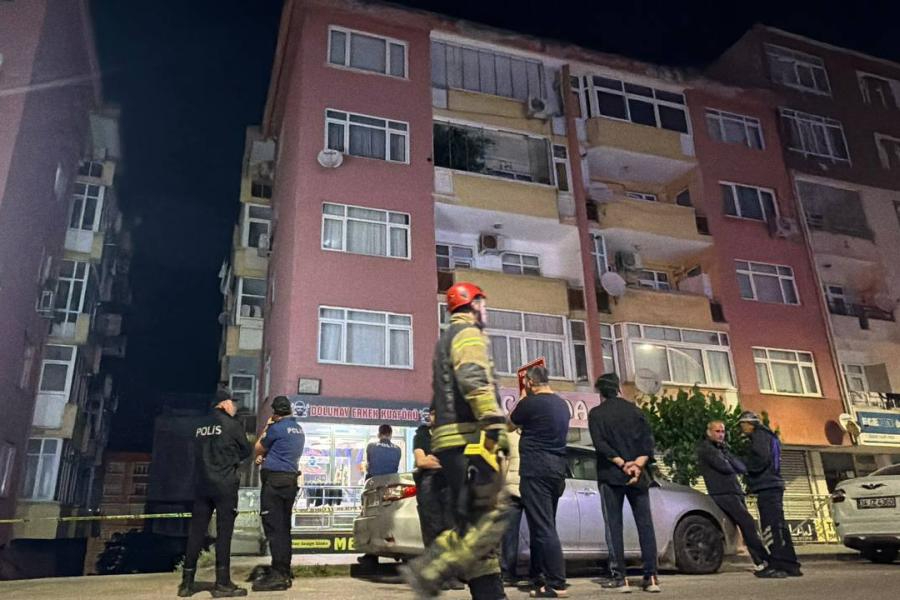 Kocaeli'de 7 katlı bina tedbiren boşaltıldı