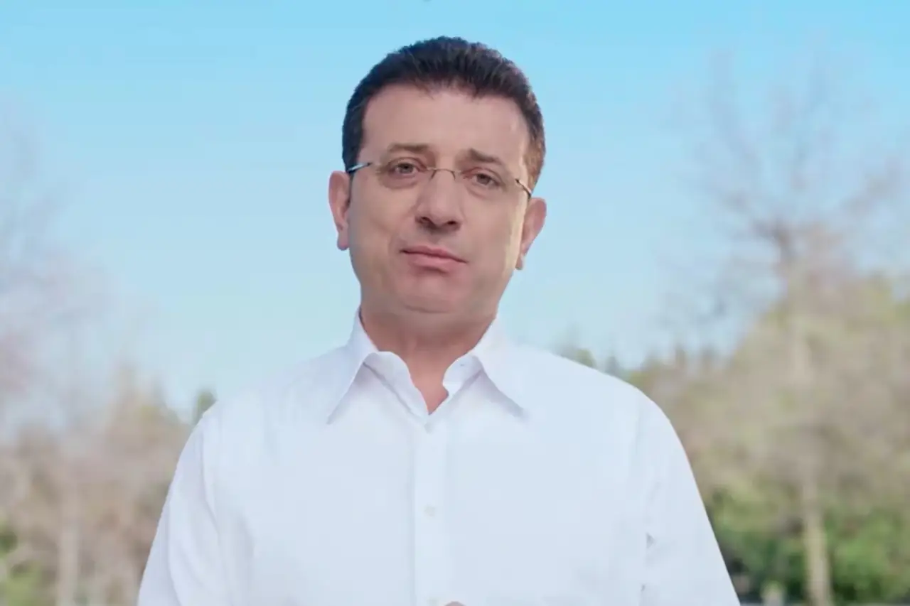 Ekrem İmamoğlu’ndan bayram mesajı: “Bugünleri dayanışmamızla, birlik ve beraberliğimizle geride bırakacağız”