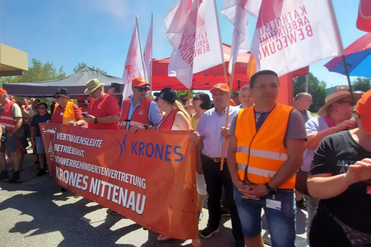 Almanya’da Mahle işçileri süresiz greve çıktı