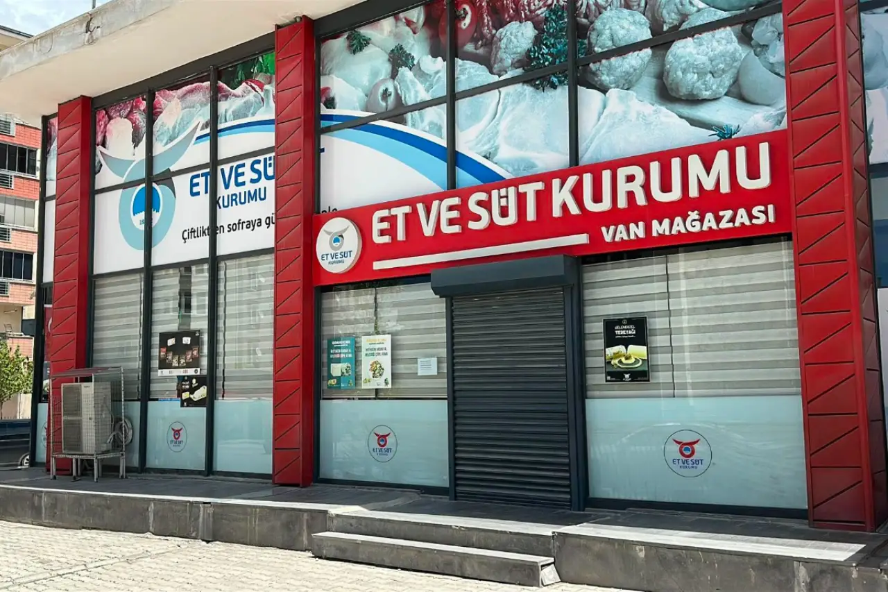Et ve Süt Kurumu'nun Van'daki iki mağazası kapatıldı