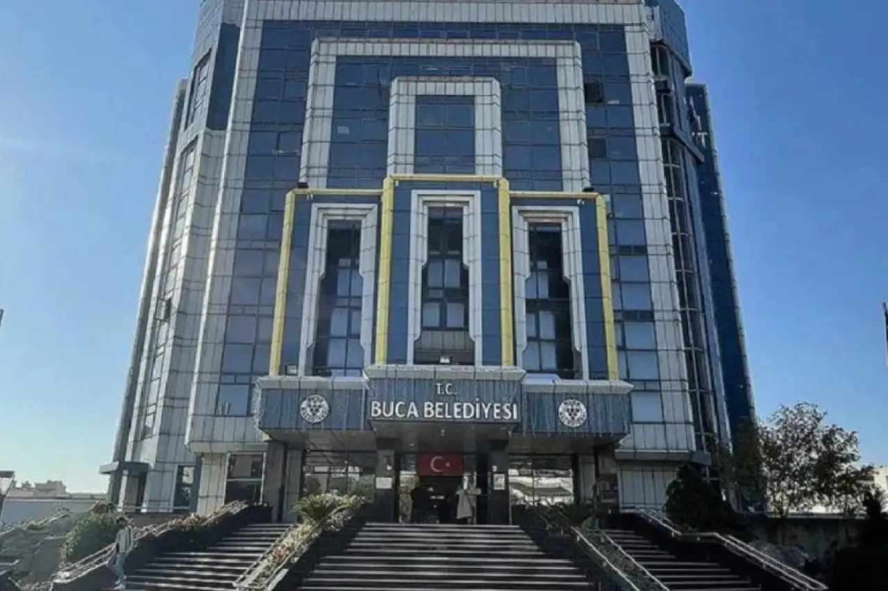 Buca Belediyesine operasyon: Başkan Görkem Duman gözaltına alındı