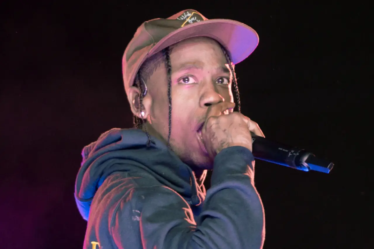 Travis Scott'tan tepkiler sonrası açıklama: "Konser için değil, parti için gelmiştim"