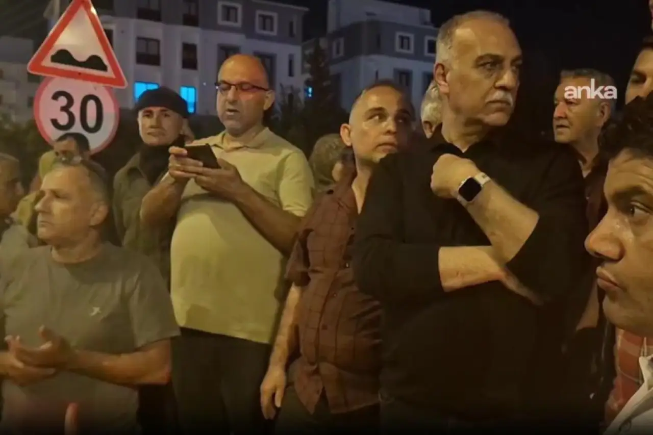 Osmaniye'de yıkım kararı verilen yayla evleri sakinleri Valilik önünde eylem yaptı