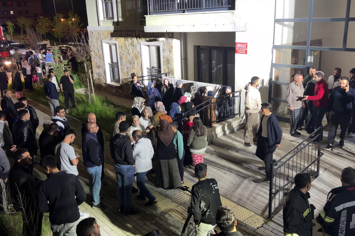 Erzurum'da TOKİ konutlarında yangın: Diyaliz hastası kadın hayatını kaybetti