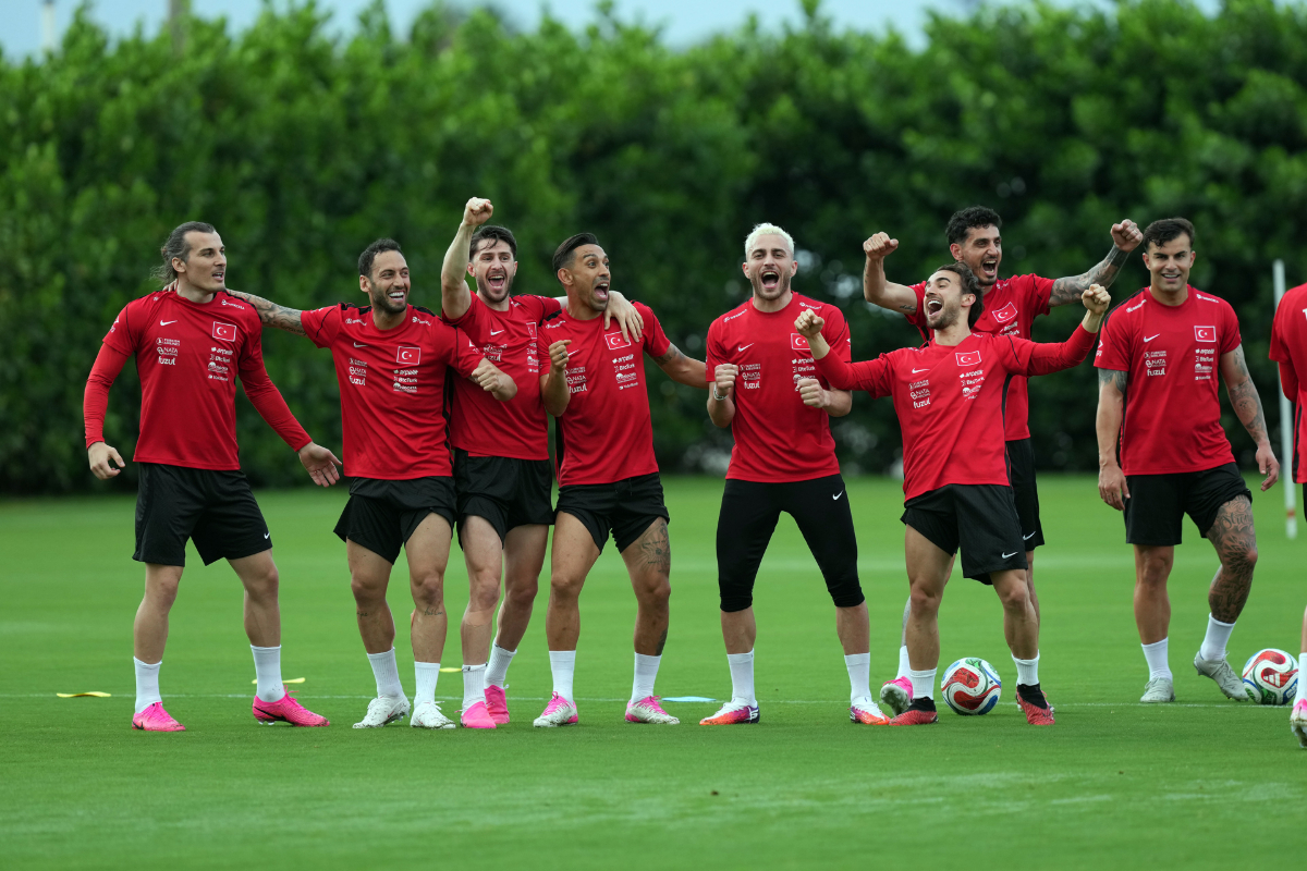A Milli Takımın Dünya Kupası öncesi forma numaraları netleşti: Hangi futbolcu hangi numarayı giyecek?