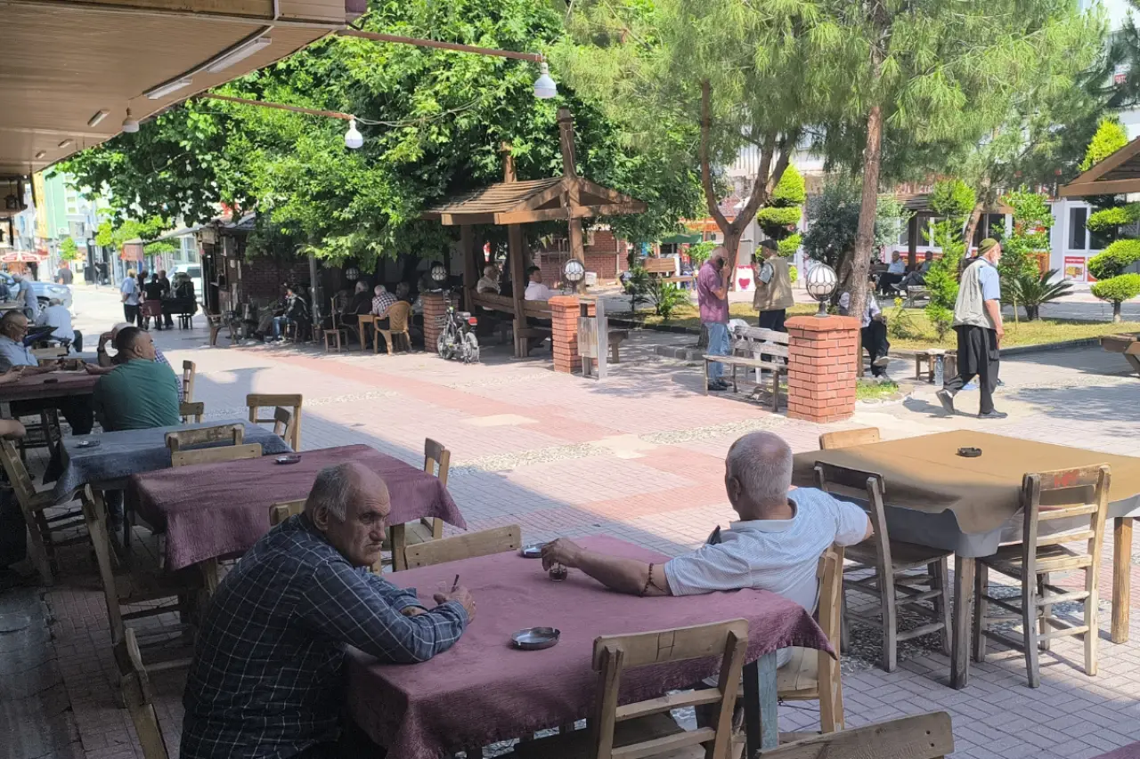 TÜİK'in enflasyon verilerine yurttaşlardan tepki: 'Açıklanan rakamlar hayat pahalılığını yansıtmıyor'