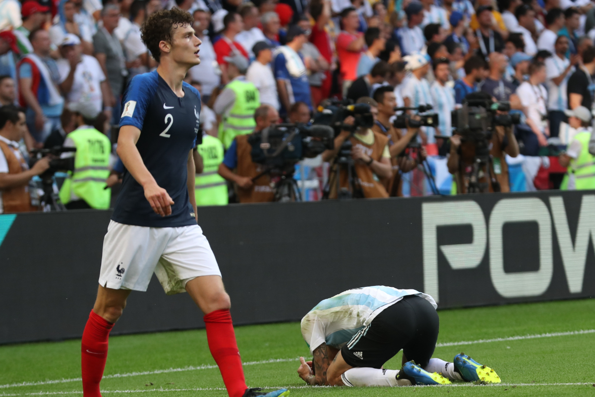 Savunmaya yıldız takviye: Benjamin Pavard Beşiktaş’a mı geliyor?