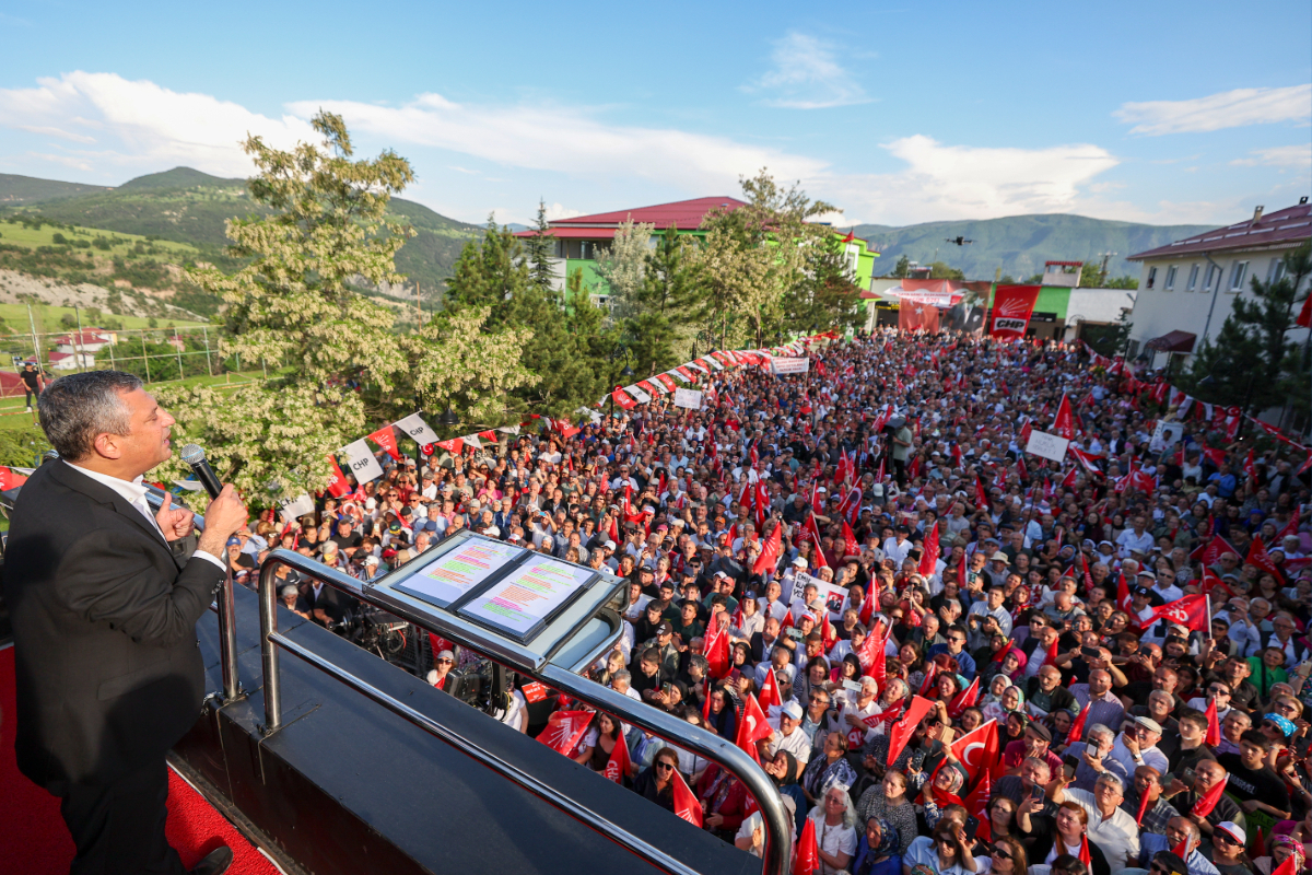 CHP'de yaşananlar dünya basınında: 'Erdoğan kendisine uygun bir muhalefet oluşturmaya çalışıyor'