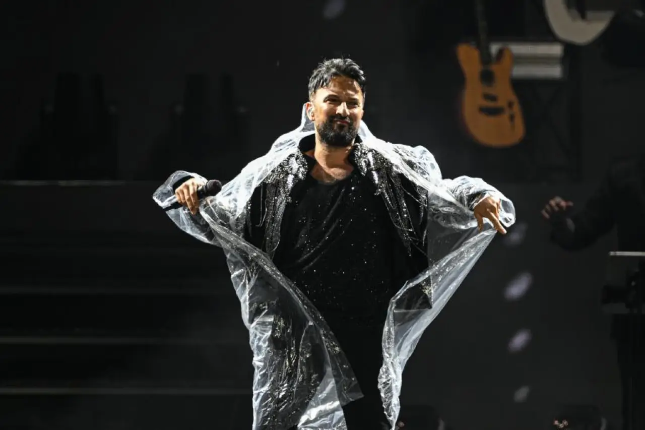 Tarkan, Ankara'da binlerce seyirciyle buluştu