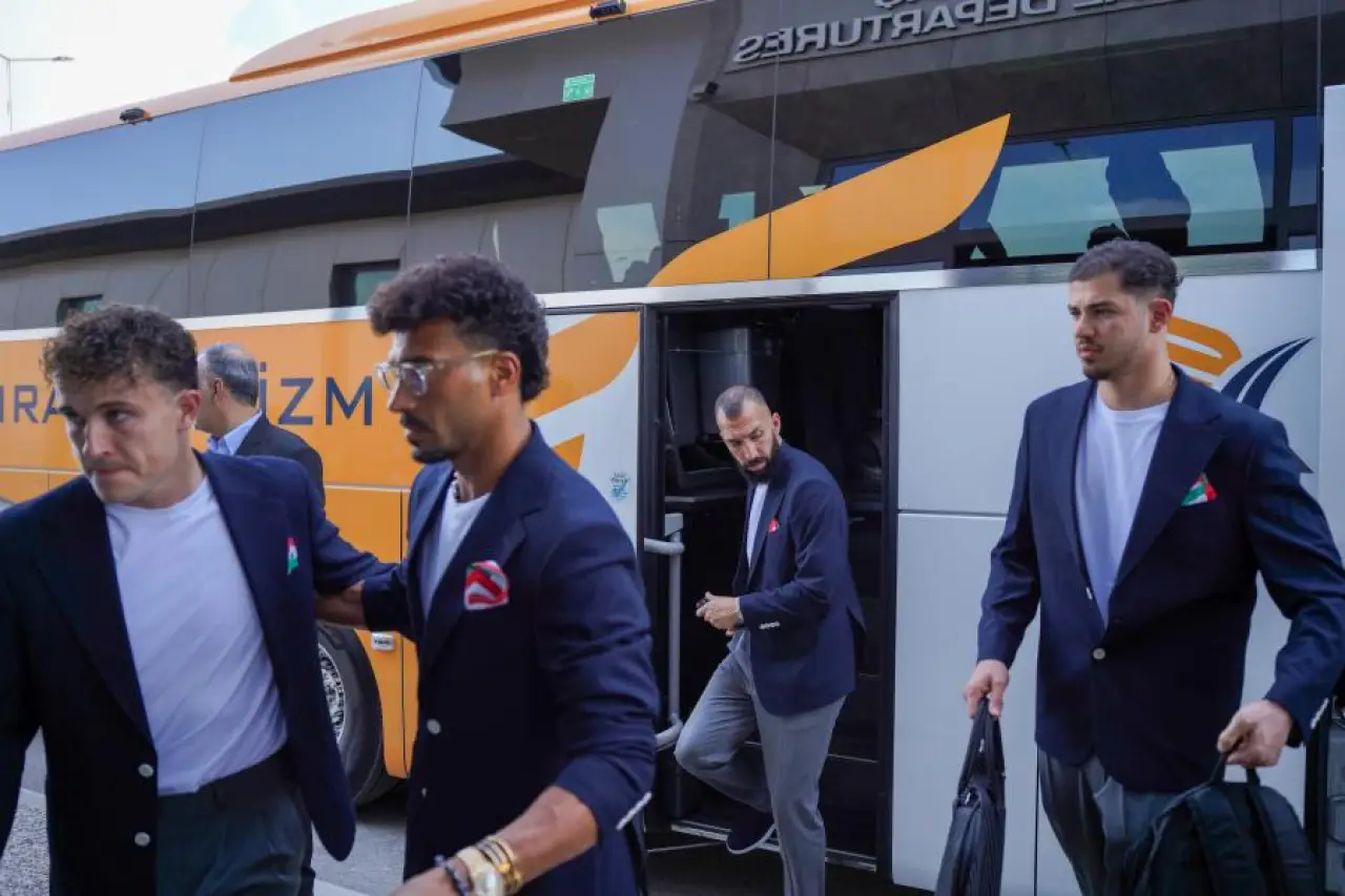 İran Milli Futbol Takımı, Dünya Kupası için Antalya'dan ayrıldı