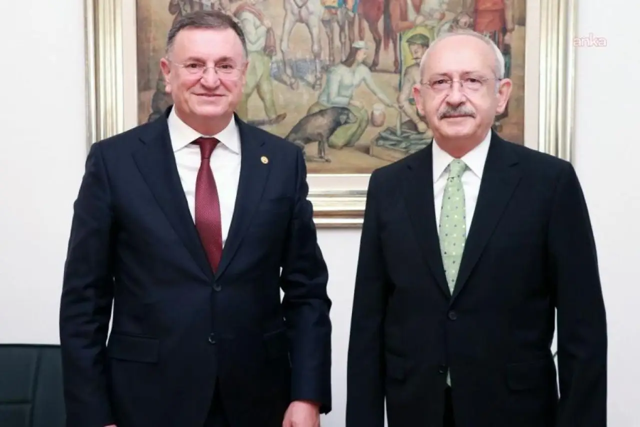 CHP Kurultayı'na ilişkin 'mutlak butlan' davasını açan Lütfü Savaş, Kılıçdaroğlu'nu ziyaret etti