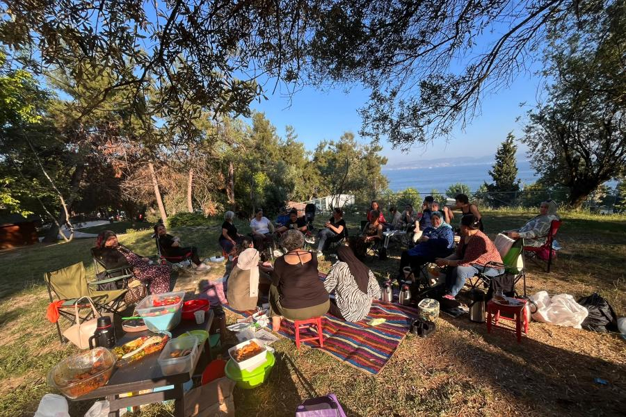 Darıca'da Ekmek ve Gül okurları piknikte bir araya geldi