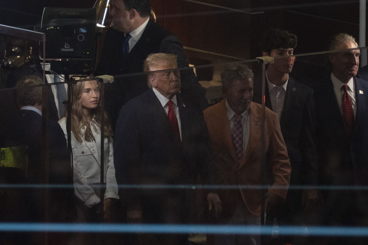 Trump bu kez de NBA finalinde yuhalandı