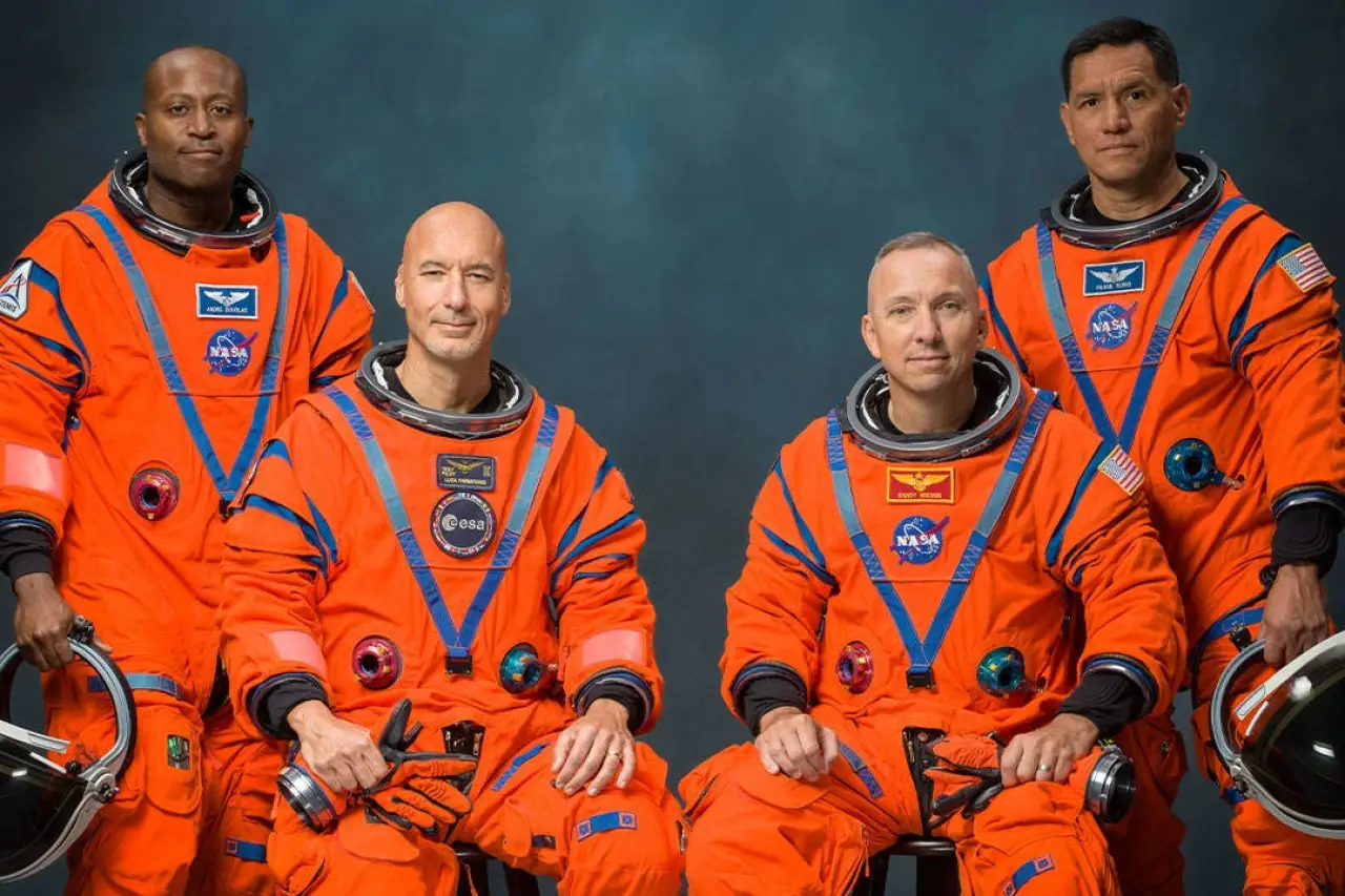 NASA Artemis III ekibini açıkladı: Ay görevinde dört astronot yer alacak