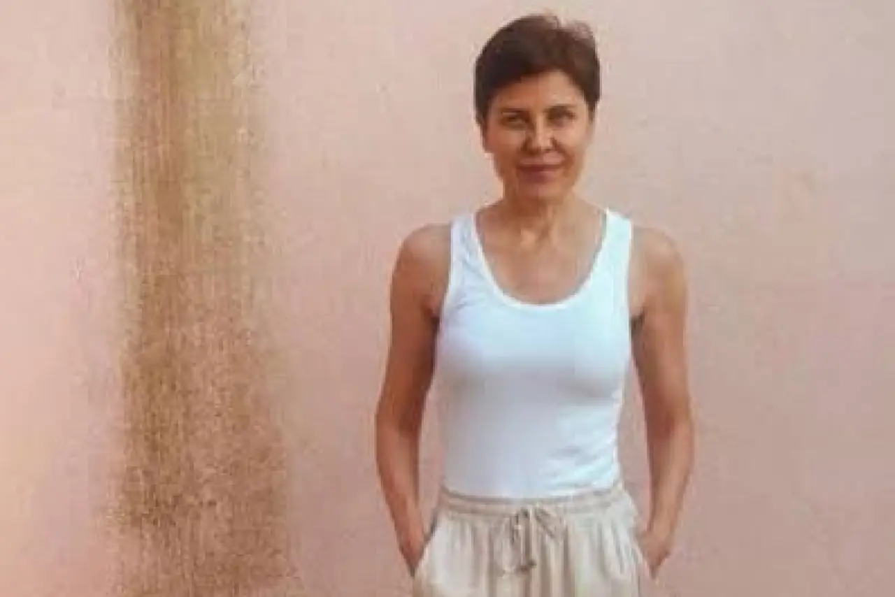 Kırmızı kahve makinesi