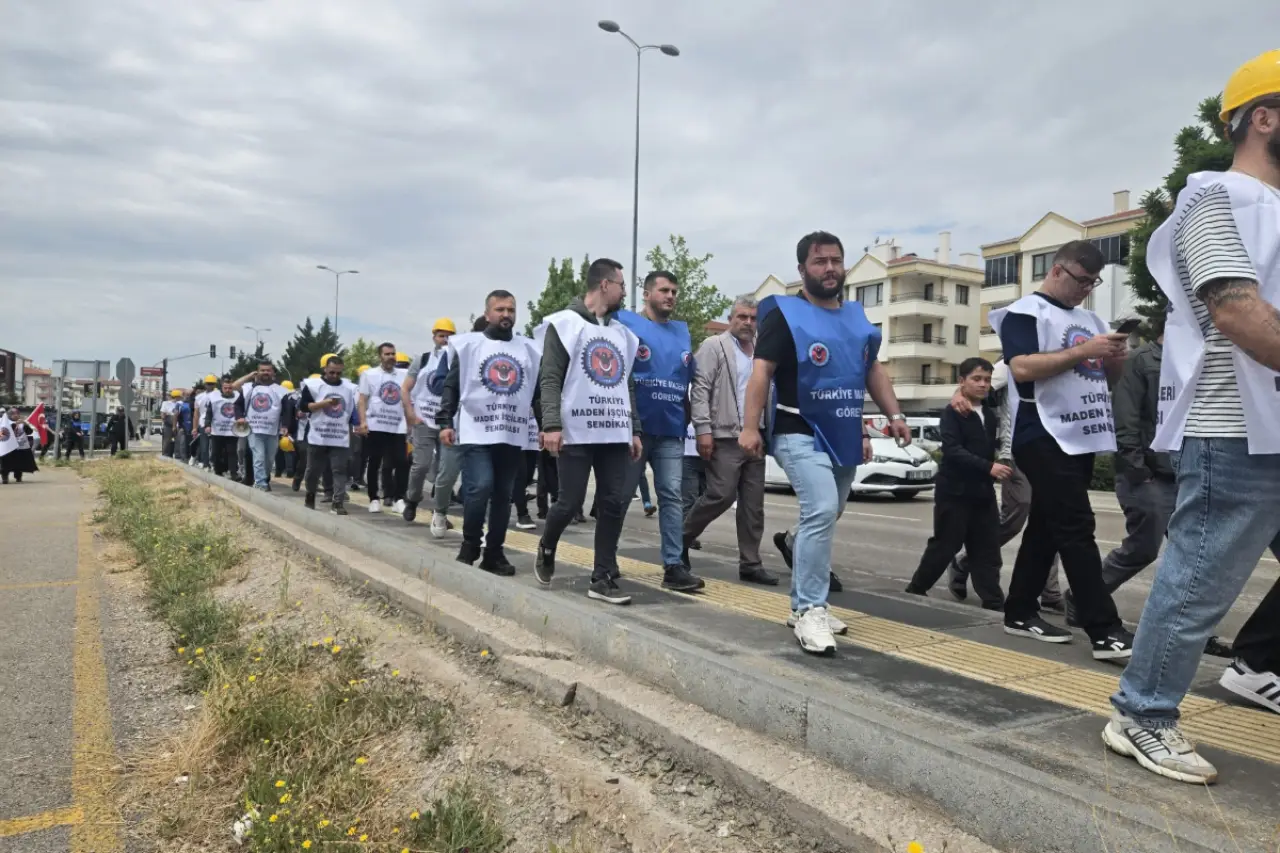 Maden-İş üyeleri alacaklarını istiyor: Ankara’ya yürüyen işç