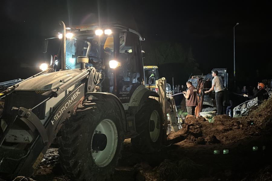 Kastamonu'da iş cinayeti: Kanalizasyon çalışmasında toprak altında kalan 19 yaşındaki işçi hayatını kaybetti