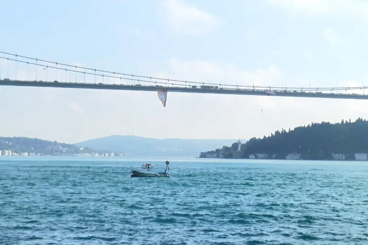 İstanbul Boğazı transit gemi geçişine kapatıldı