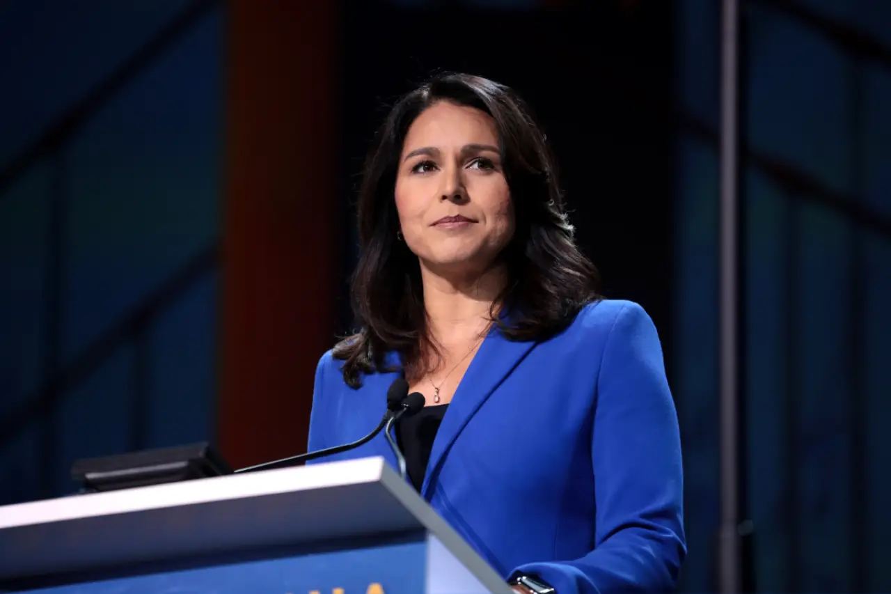 ABD'de İstihbarat Direktörlüğü'nden istifa eden Gabbard ifşa etti: ABD 30'dan fazla ülkede 120'den fazla biyoloji laboratuvarını finanse ediyor