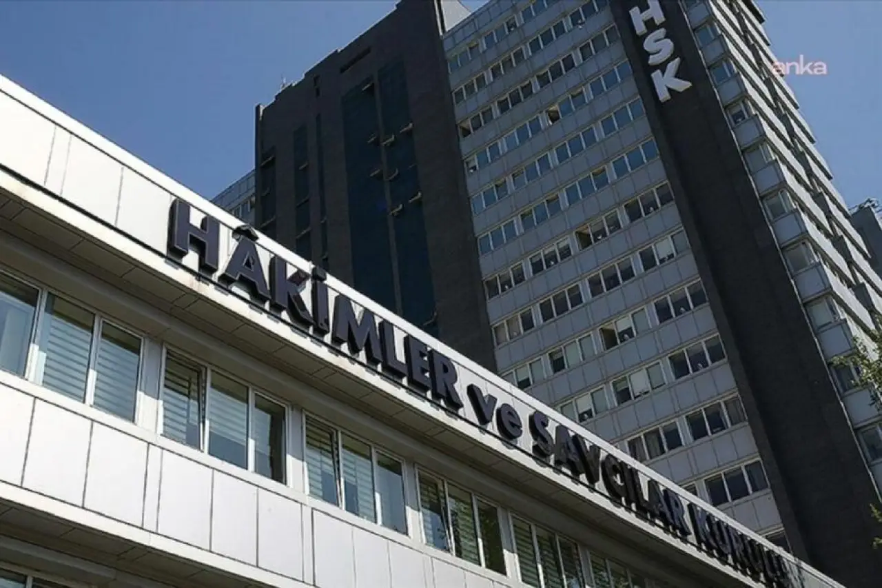 HSK, 2026 yılı adli ve idari yargı ana kararnamelerini tamamladı: Yargıda toplam 4.967 hâkim ve savcının görev yeri değişti
