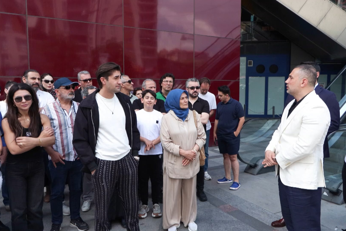 Esenyurt’ta 15 yıl süren inşaat projesinde dolandırıcılık iddiası: '3 senedir tapumuz var evimiz yok'