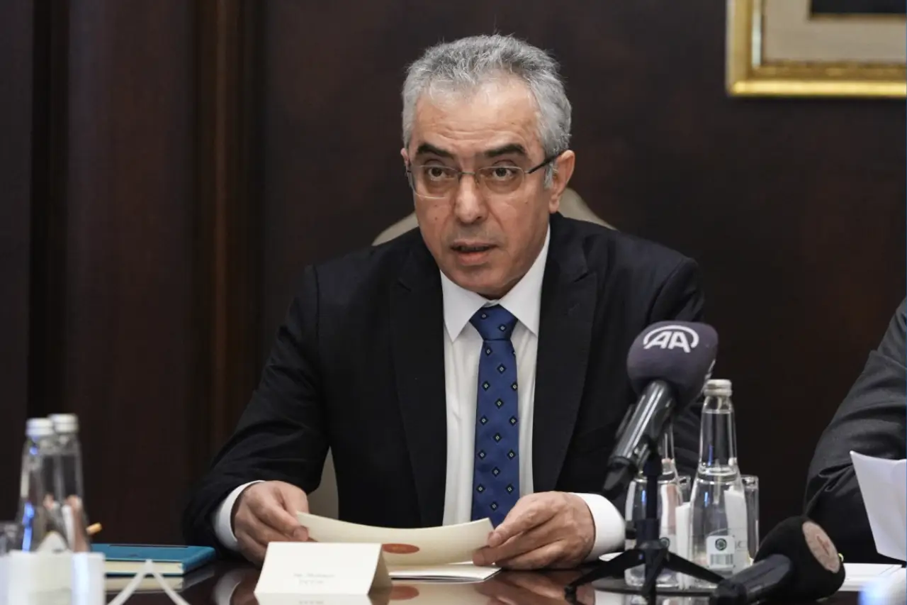 Mehmet Uçum: 'Seçimlerin yenilenmesi ile Erdoğan aday olabilir'